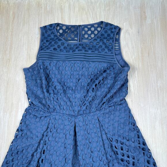 Lane Bryant Sleeveless Eyelet Lace Fit & Flare Cocktail Romantic Party Dress 16 - Picture 2 of 13